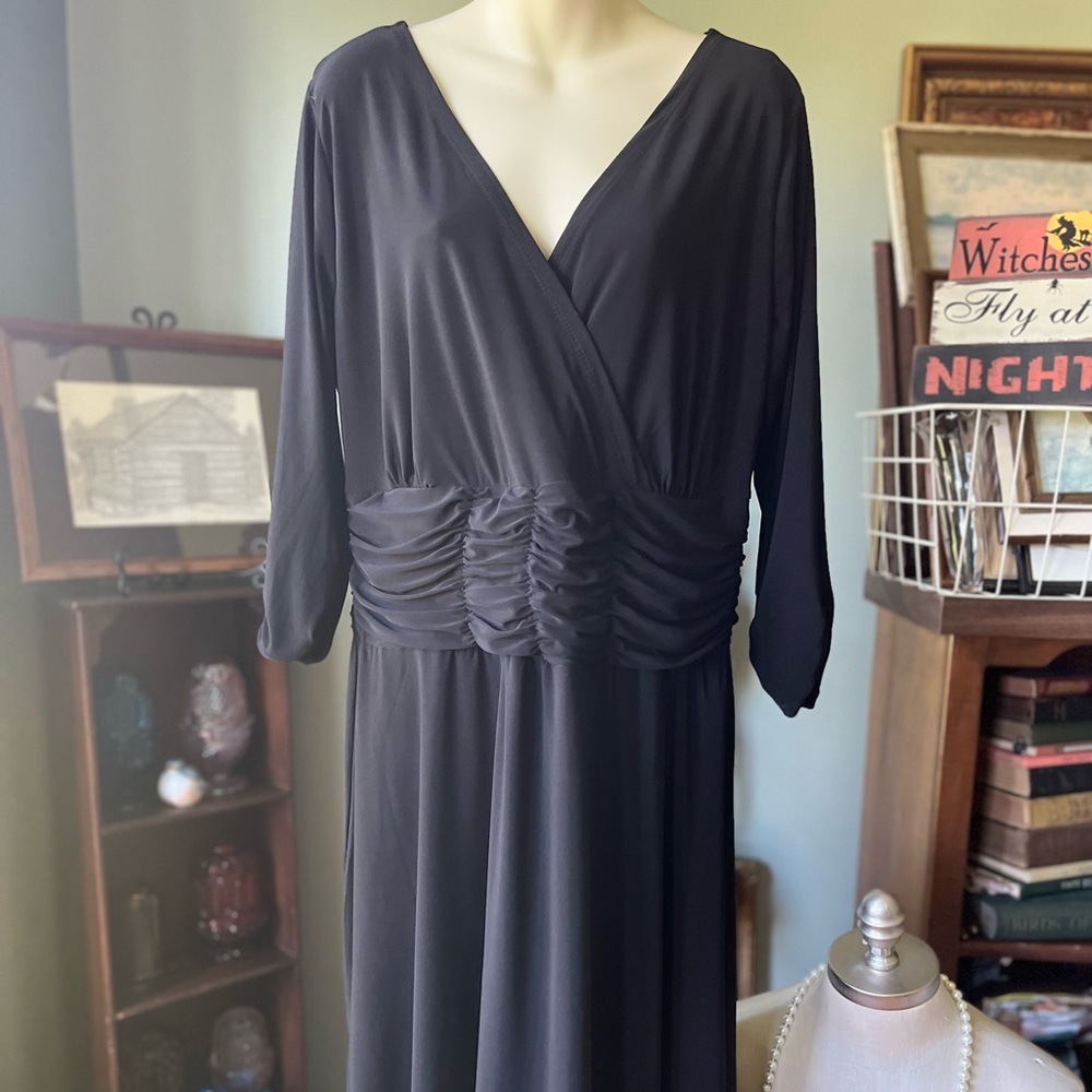 NY COLLECTION WOMAN SIZE 1X BLACK DRESS